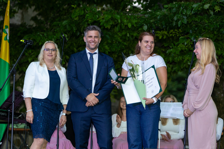 Priznanje za Nejca Rožnika je prevzela Lidija Rožnik. Foto: Tine Lisjak